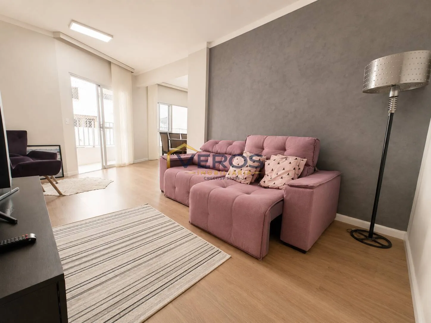 Foto do imóvel Apartamento Mobiliado à Venda na Martim de Sá I 2 dormitórios