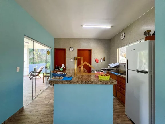 Imagem A Casa Perfeita para Suas Memórias - 4 quartos e lazer privativo dentro de condomínio