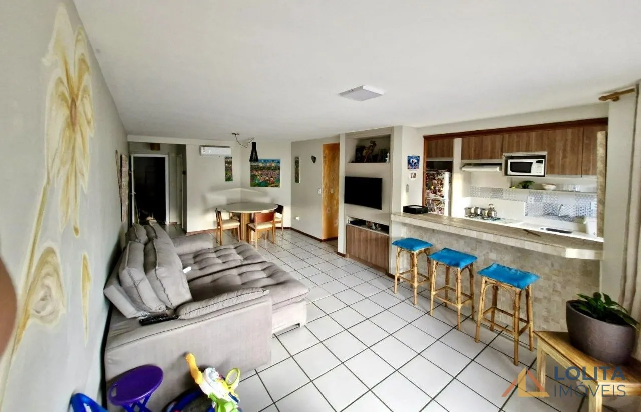 Imagem Apartamento à Venda no Ingleses do Rio Vermelho, 3 quartos e 2 vagas de garagem