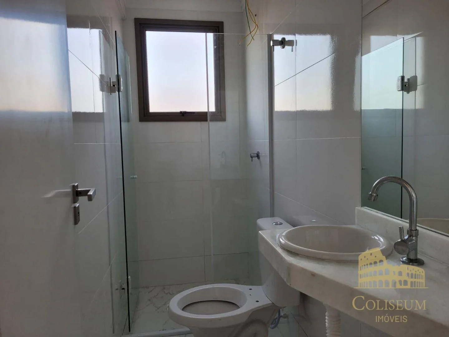 Imagem Apartamento com 2 dormitórios para alugar, 61 m² por R$ 3.200,00/mês - Aviação - Praia Grande/SP