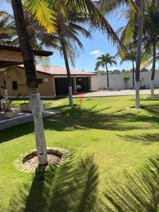 Imagem Casa porteira fechada na Praia do morro branco em Beberibe, Ceará