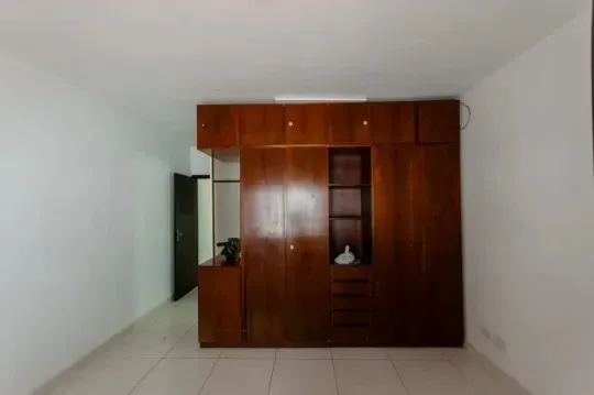 Imagem Casa com 3 Quartos para Alugar, 300 m² em Conjunto Residencial Vista Verde - São Paulo