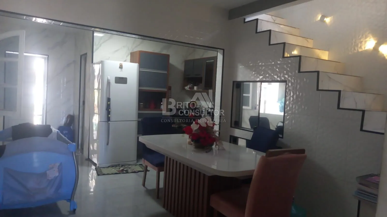 Imagem Casa Duplex 3 Quartos no Mutondo | 146 m² | Suíte | Varanda | Vaga