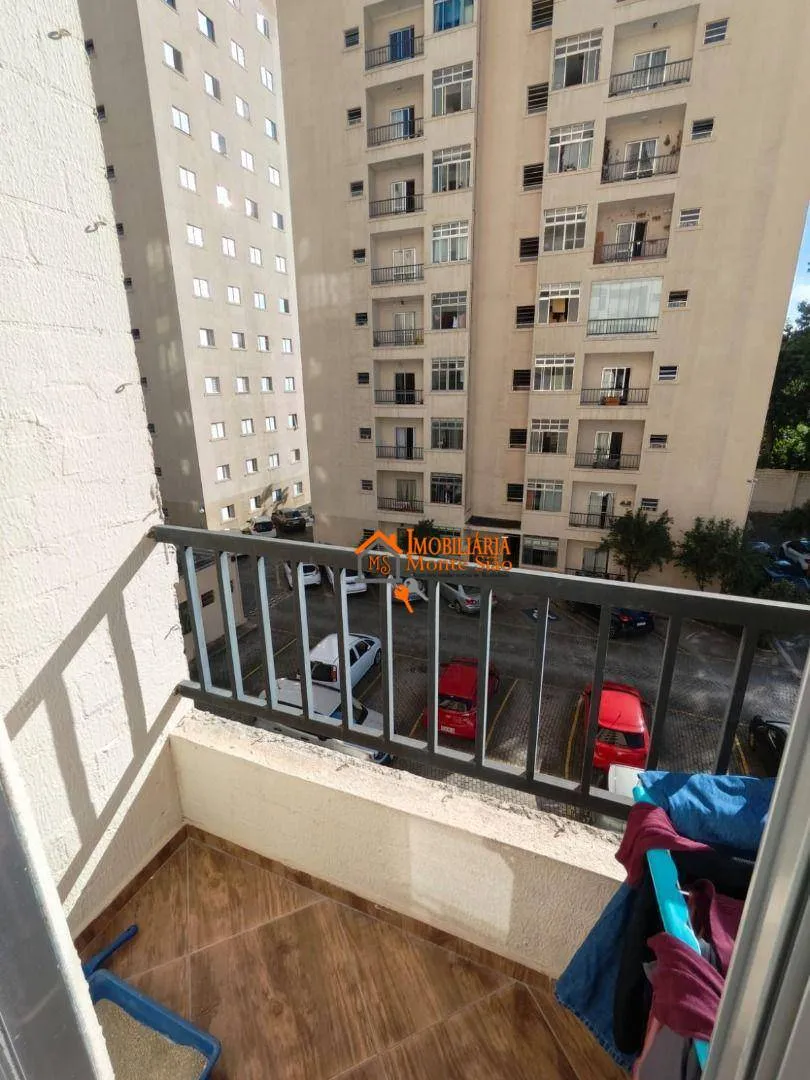 Imagem Apartamento com 2 dormitórios à venda, 60 m² por R$ 250.000,00 - Vila Rio de Janeiro - Guarulhos/SP