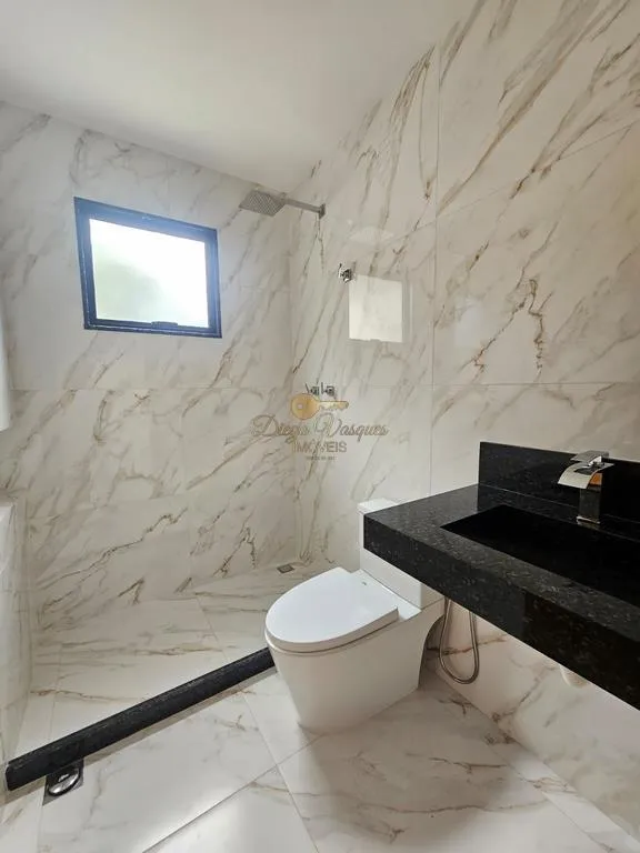 Imagem Casa em Condomínio para Venda em Teresópolis / RJ no bairro Golfe