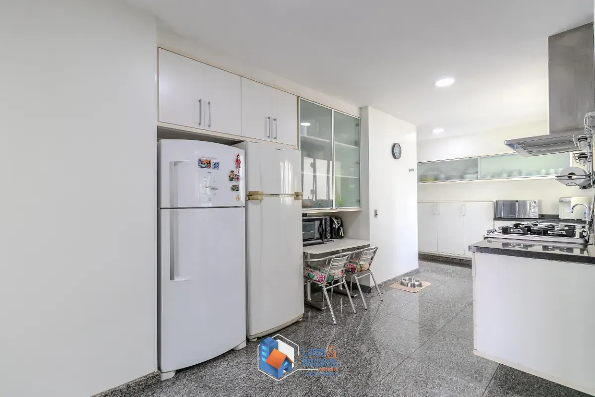 Imagem Apartamento para venda em Campo Belo com 3 quartos, sendo 3 suítes, 237m²