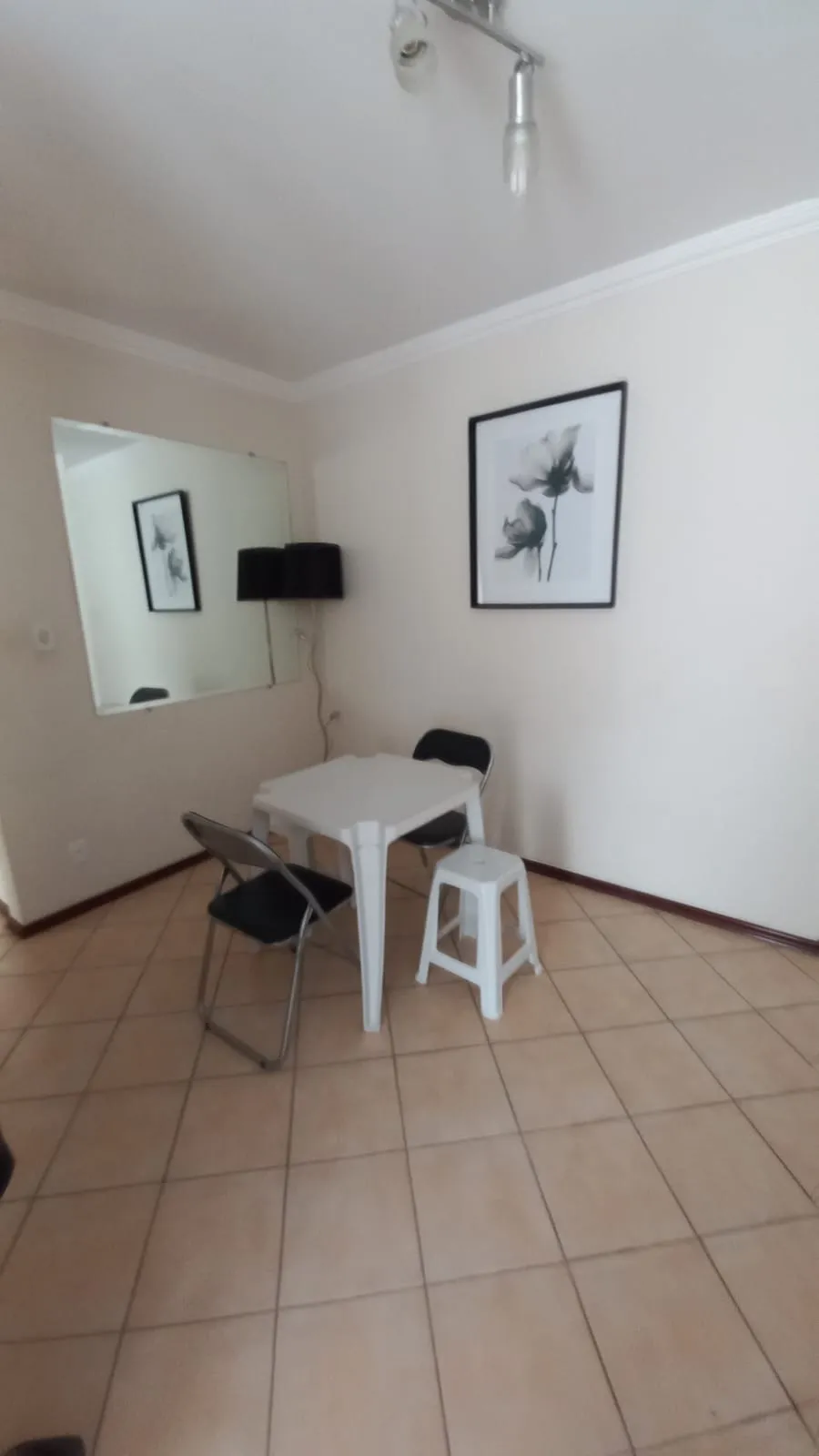 Imagem Apartamento Mobiliado Edifício Claudia Vieira em frente ao Shopping Iguatemi Esplanada