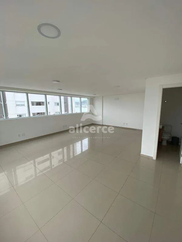 Imagem Sala Comercial para Aluguel em Florianópolis - Estreito/ Beira Mar Continental