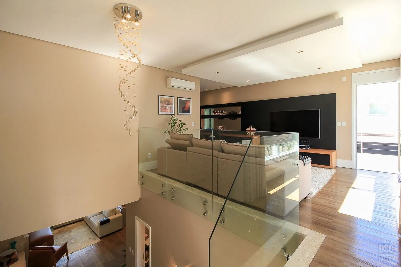 Imagem Casa dos Sonhos em Condomínio Fechado - Conforto, Estilo e Lazer Completo!