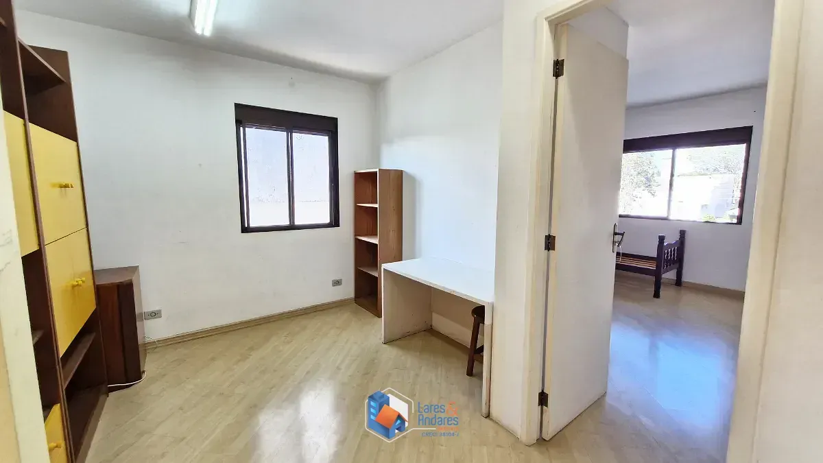 Imagem Casa para venda em Vila Inah com 4 quartos, sendo 2 suítes, 320m²