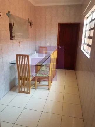 Imagem Casas / Padrão na cidade de Guarujá