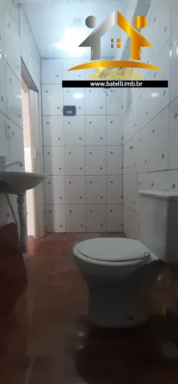 Imagem Casa com 03 cômodos para alugar em Carapicuíba