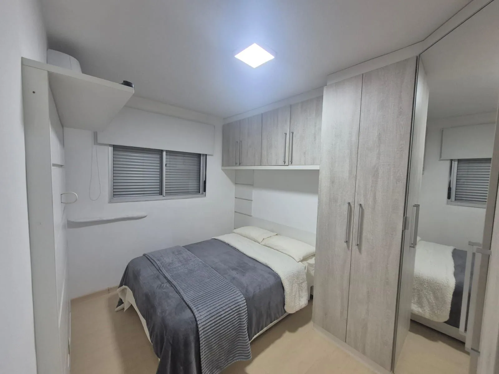 Imagem Apartamento com 2 quartos, vaga, elevador e piscina no bairro Nonoai