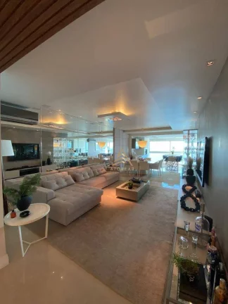 Imagem Apartamento com 4 dormitórios à venda, 228 m² por R$ 11.150.000,00 - Frente Mar - Balneário Camboriú/SC