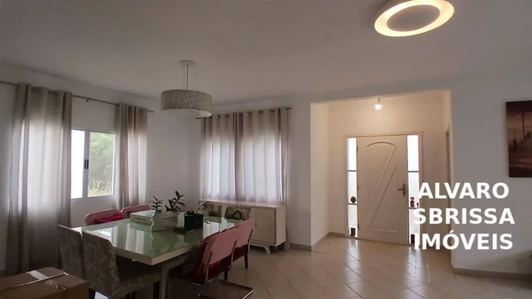 Imagem Belíssima casa com 4 dormitórios para alugar, 350 m² por R$ 9.000/mês - Condomínio Campos de Santo Antônio - Itu/SP