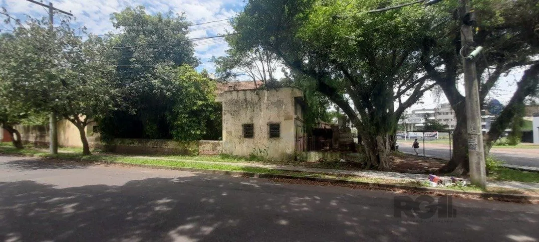 Imagem Terreno para venda, 968m², Pedra Redonda