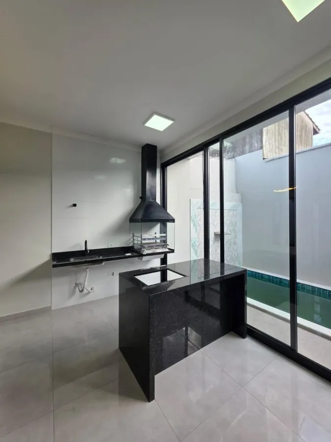 Imagem Casa para Venda em Mongaguá, Jardim Praia Grande, 2 dormitórios, 1 suíte, 1 banheiro, 2 vagas