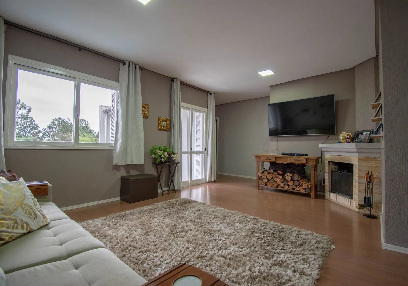 Imagem Casa sobrado no bairro Mont Serrat em Canoas