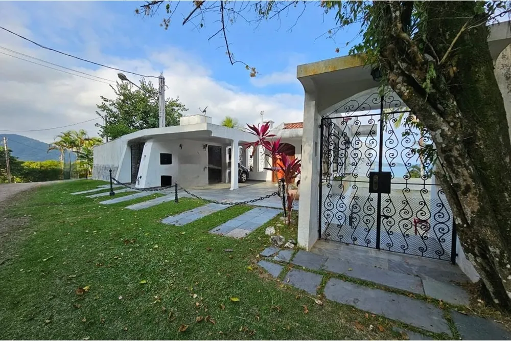 Imagem Casa em condomínio para venda com 4 quartos, sendo 4 suítes, 427m2