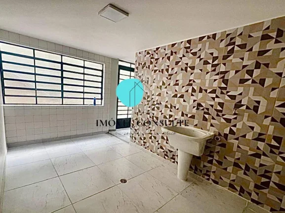 Imagem MARAVILHOSA CASA EM RUA SEM SAIDA COM ROTATÓRIA DE 216MTS²