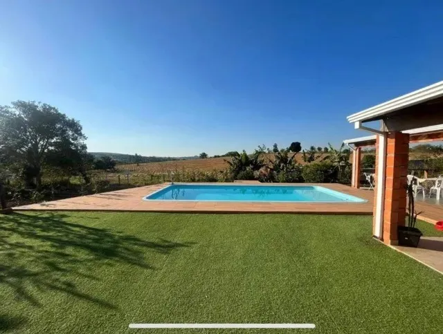 Imagem Casa de Campo com Piscina em Araçoiaba da Serra - Loteamento Fechado