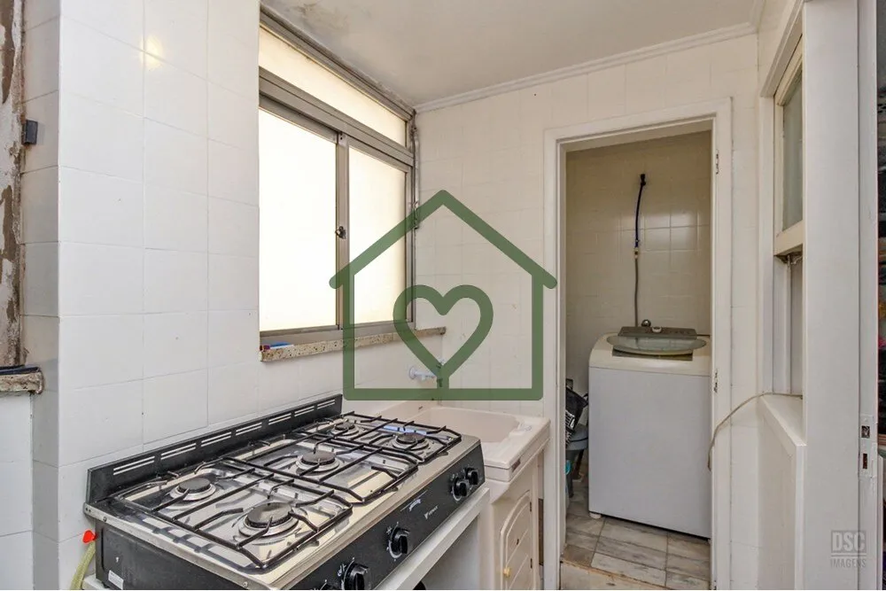 Imagem Descubra o charme único deste duplex reformado e em ótimas condições no coração do Centro Hist...