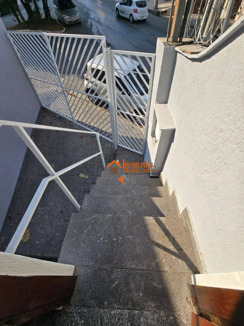 Imagem Sobrado com 2 dormitórios à venda, 174 m² por R$ 650.000,00 - Jardim Santa Cecília - Guarulhos/SP
