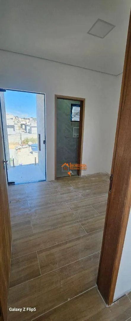 Imagem Sobrado com 3 dormitórios à venda, 112 m² por R$ 845.000,00 - Terra Preta - Mairiporã/SP