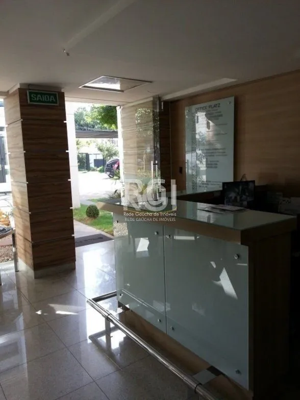 Imagem Conjunto/Sala para Venda - 39.83m², 0 dormitórios, 1 vaga - Petrópolis