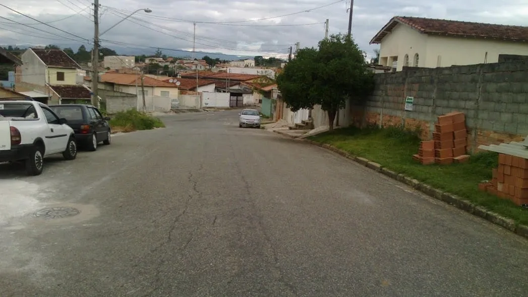 Imagem Terreno à venda 250M², Residencial e Comercial Cidade Jardim, Pindamonhangaba - SP