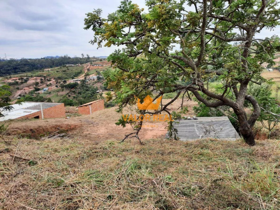 Foto do imóvel Oportunidade Única! Terreno em Condomínio de 5.000 m² com fundo para uma nascente no Bairro Caioçara, Jarinu, SP, R$ 275 mil.