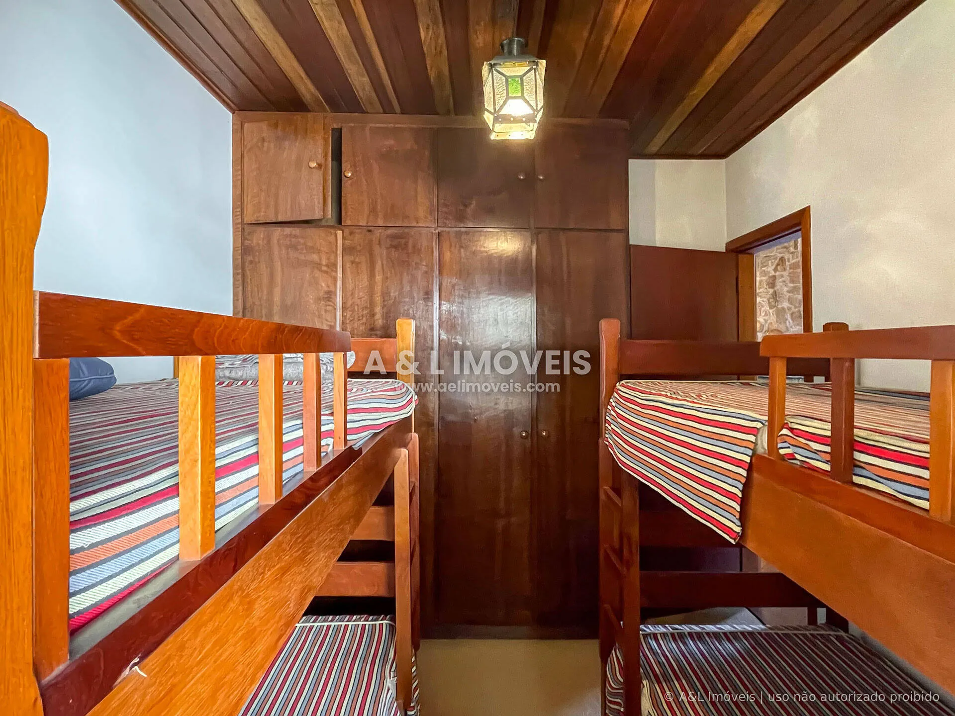 Imagem Apartamento Duplex em Campos do Jordão | 177,89 m² | 3 Suítes e Varanda