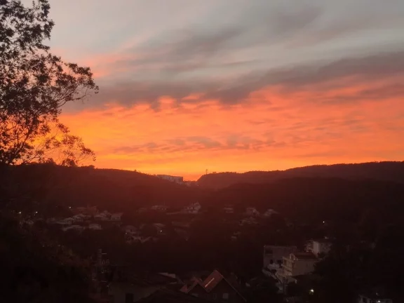 Imagem Casa de Condomínio em Refúgio dos Pinheiros - Itapevi, SP