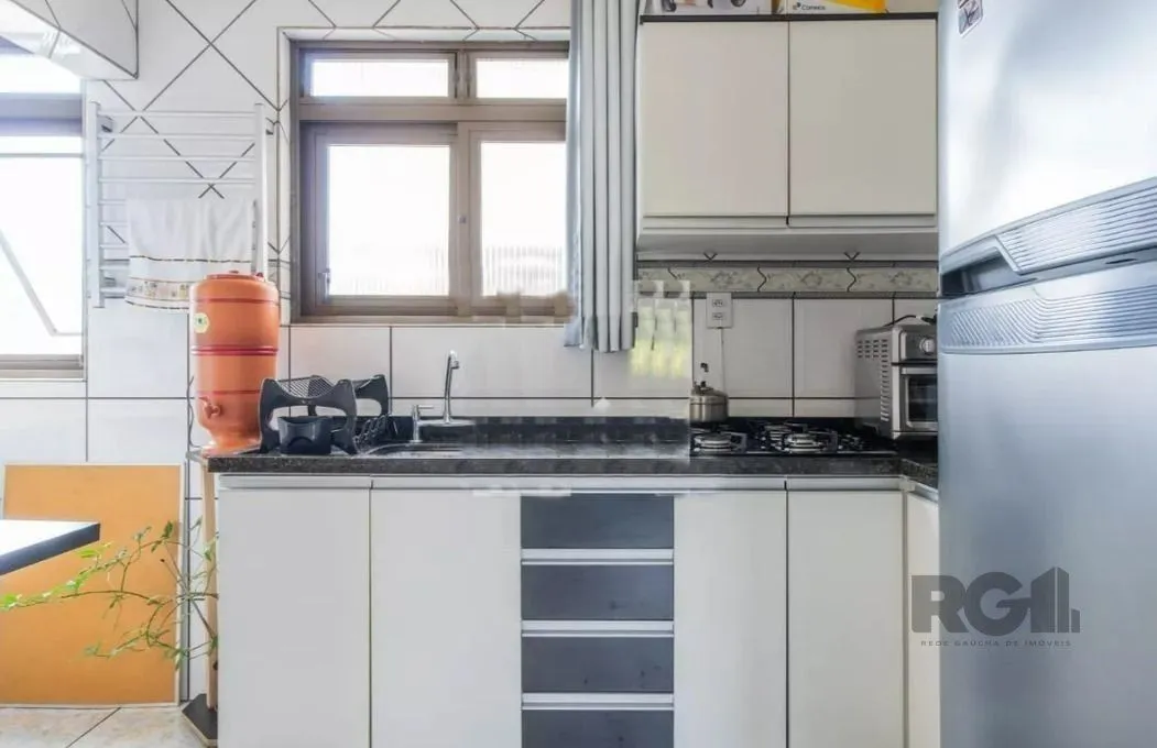 Imagem Apartamento Semimobiliado 1 Dormitório e 1 Vaga