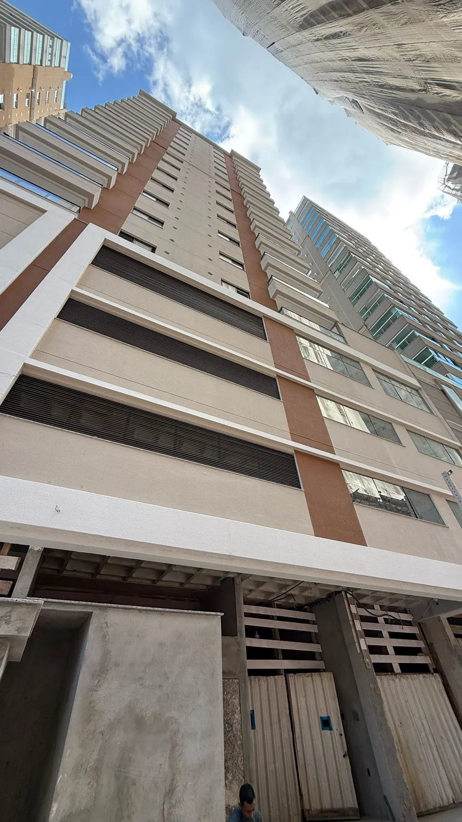 Foto do imóvel Apartamento com vista para o mar à venda com 67.83m2 por R$ 850.000,00