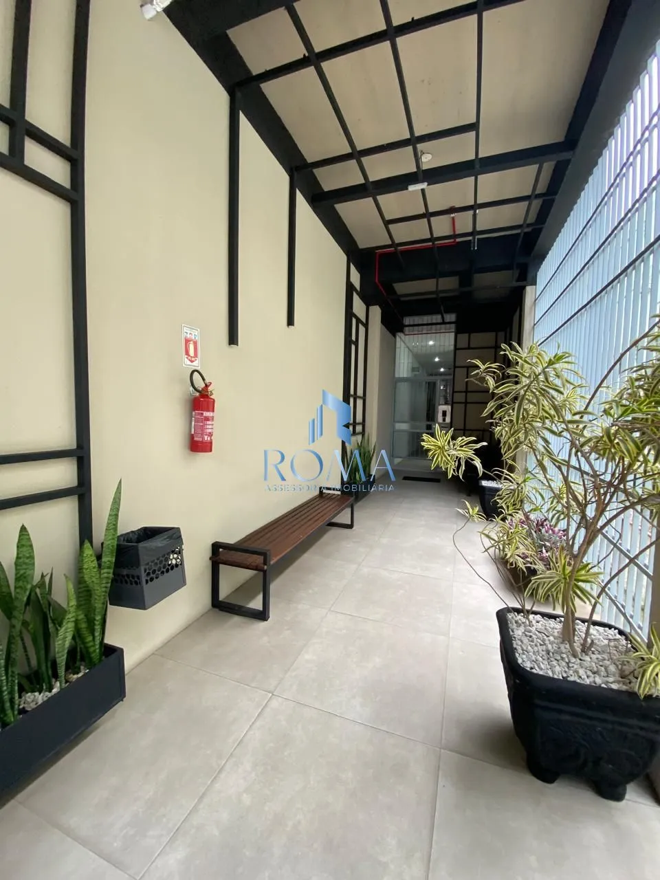 Imagem Apartamento Semimobiliado com 3 Quartos à Venda em Santa Maria
