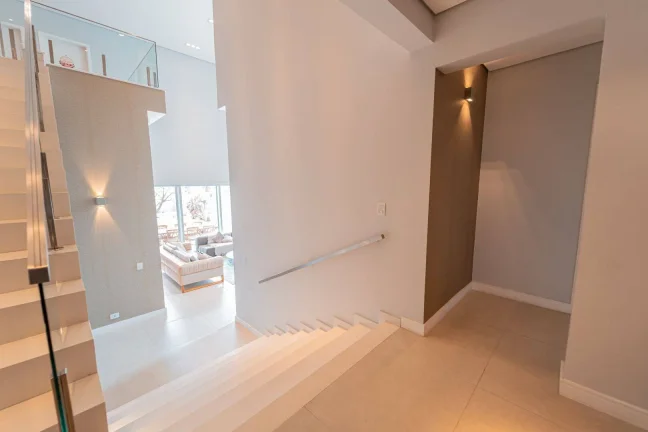 Imagem Casa a venda com 4 Quartos à venda, 400 m² por R$ 2.990.000 - Reserva Santa Maria - Jandira/SP
