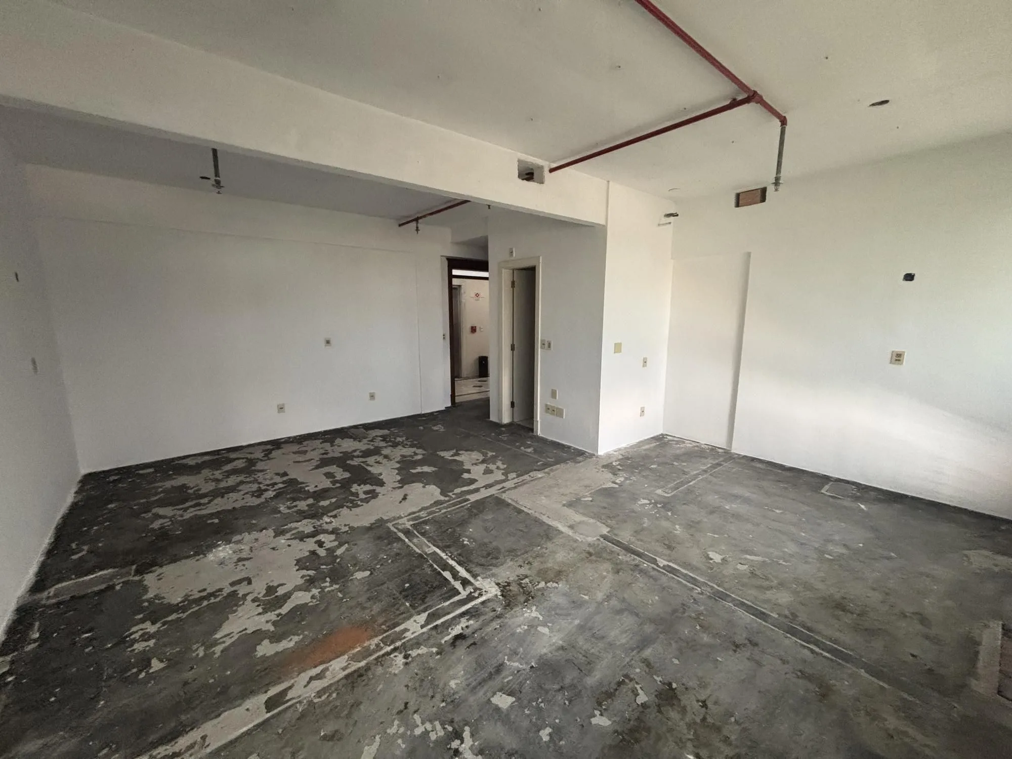 Imagem Vende 7 salas com área privativa de 308,67m² no coração da nova Carlos Gomes