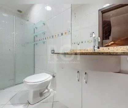 Imagem Casa para Venda - 225.43m², 3 dormitórios, sendo 1 suites, 2 vagas - Guarujá