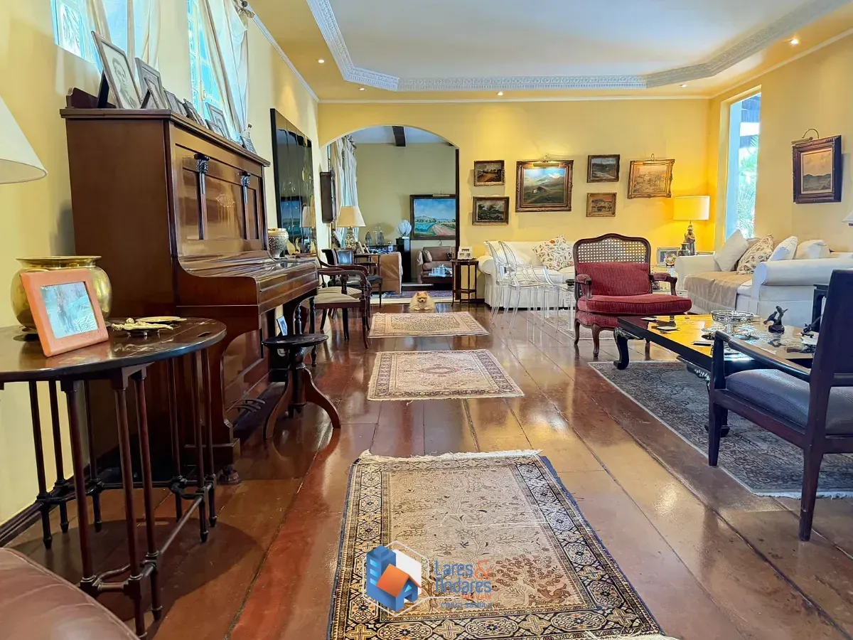 Imagem Casa para venda em Jardim Morumbi com 4 quartos, sendo 2 suítes, 809m²