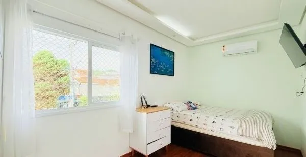Imagem Sobrado no bairro Vila Ipiranga de 4 dormitórios e 4 vagas
