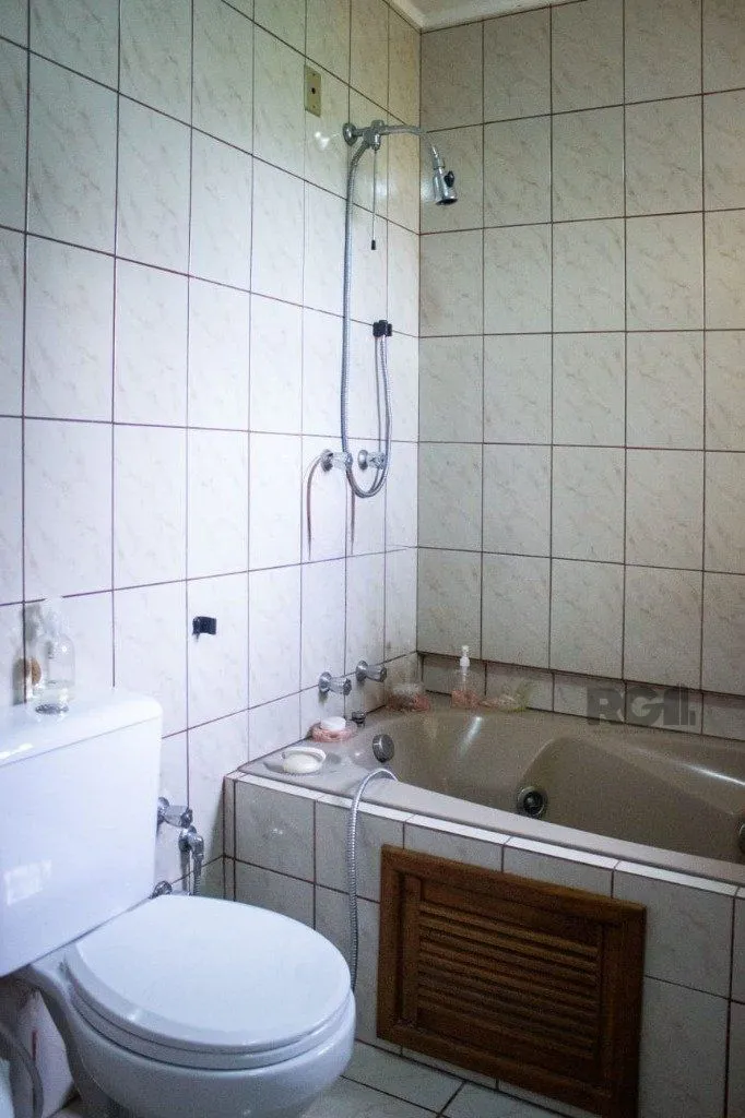 Imagem Casa 298m² - 4 dormitórios, 3 vagas na Zona Norte