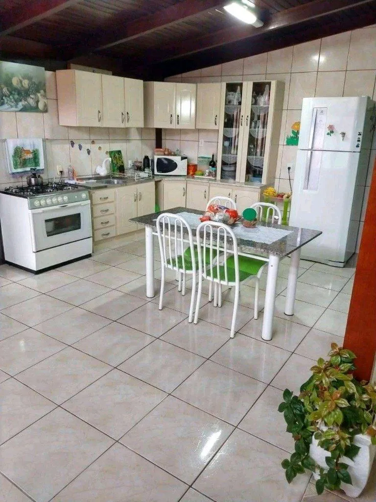 Imagem Casa para Venda - 320m², 4 dormitórios, 2 vagas - Vila Nova