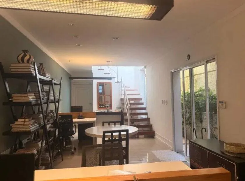 Imagem Sobrado Sumaré - 172M², 2 Dorms, 1 Suíte, 1 Vaga.