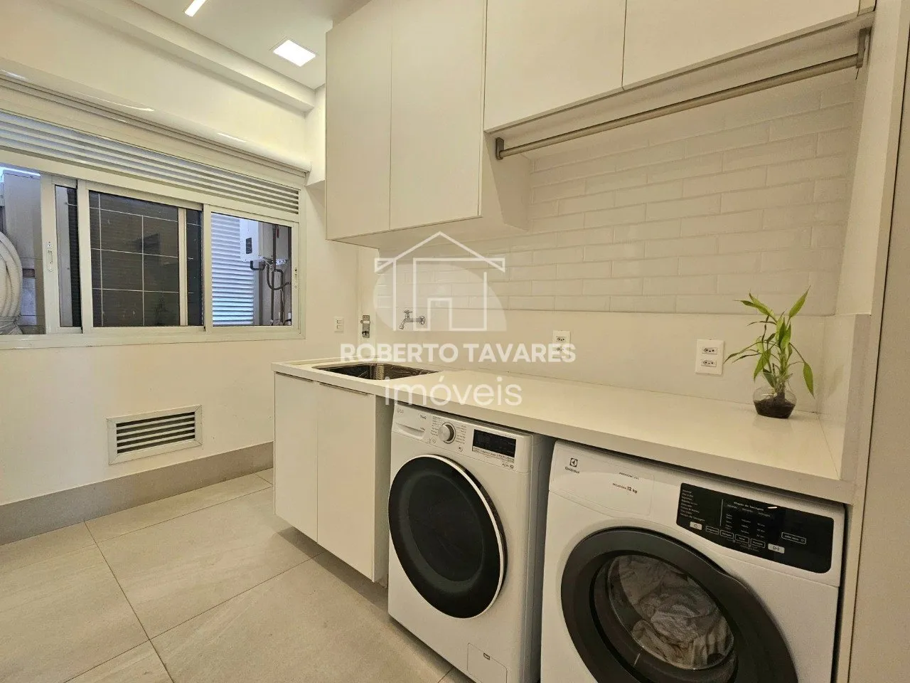 Imagem Cobertura de 4 quartos, 420m² no bairro Vila Nova Conceição, em São Paulo