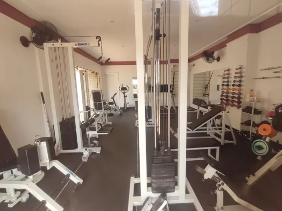 Imagem Apartamento Bairro Jardim Elite - Contendo 2 vagas de garagem, sala para 3 ambientes com sacada, lav...