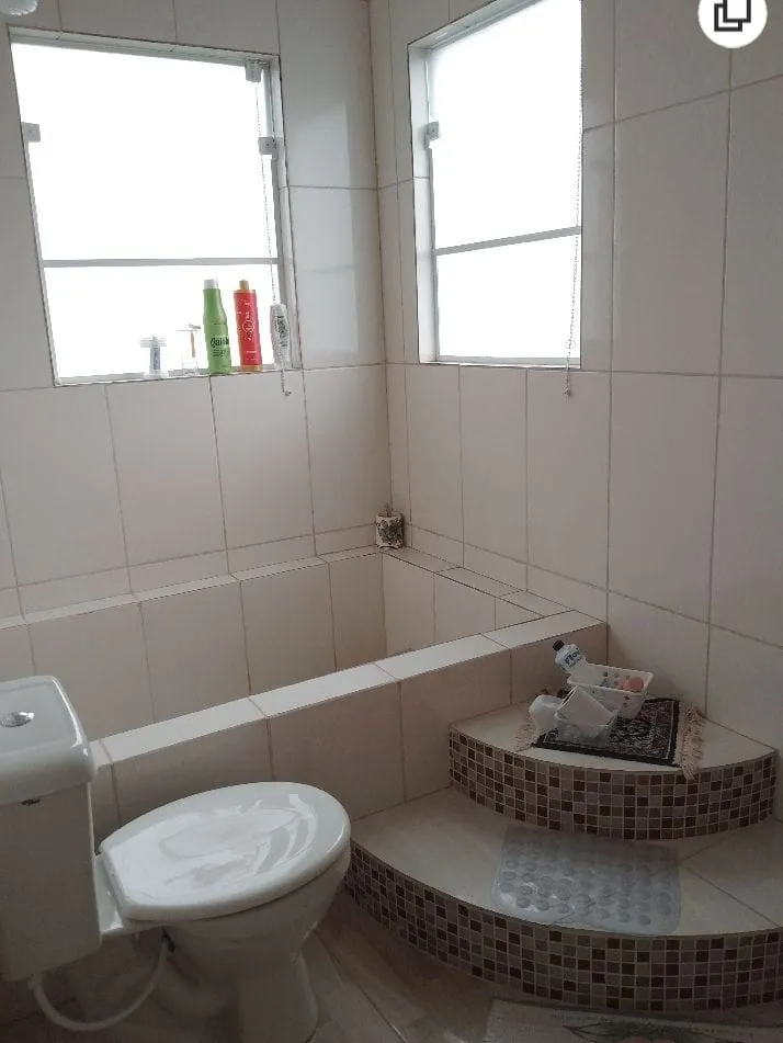 Imagem LINDA CASA COM TERRENO DE 1300M² !!