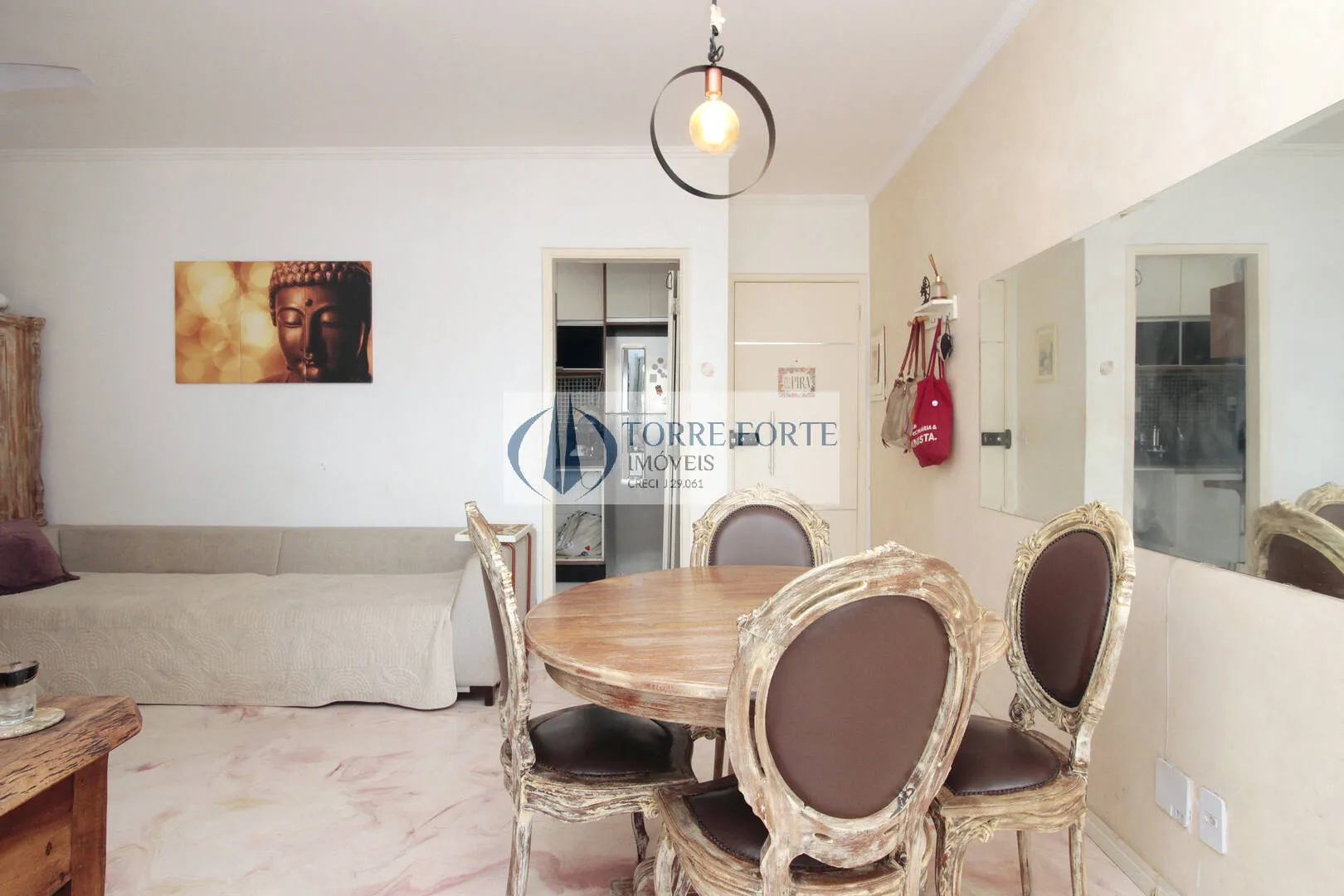 Imagem Lindo apartamento com 73 m² 3 dormitórios sendo 1 suíte 2 vagas de garagem