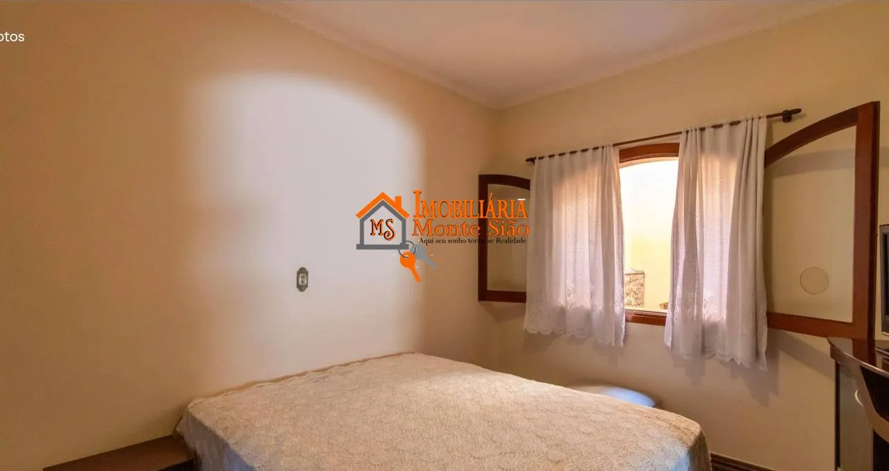 Imagem Sobrado com 5 dormitórios à venda, 500 m² por R$ 2.332.000 - Vila Galvão - Guarulhos/SP
