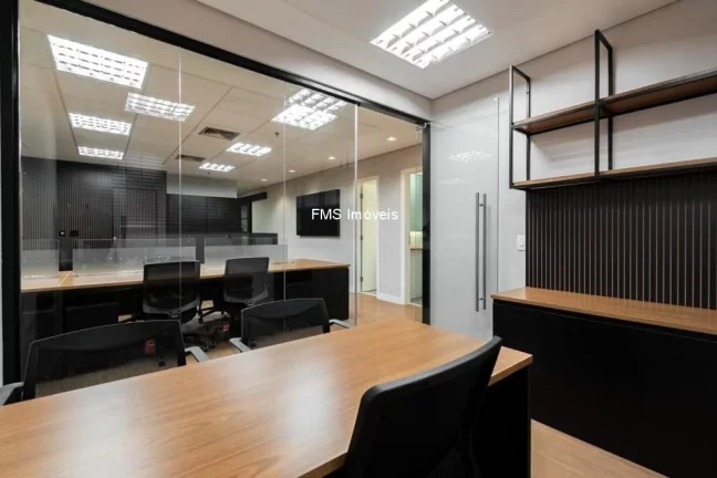 Imagem Conjunto comercial mobiliado com 130m² na Vila Olímpia.